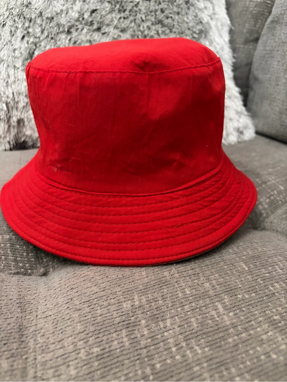 Reversible Teddy-D Small Brim
Bucket Hat - Picture 3 of 6